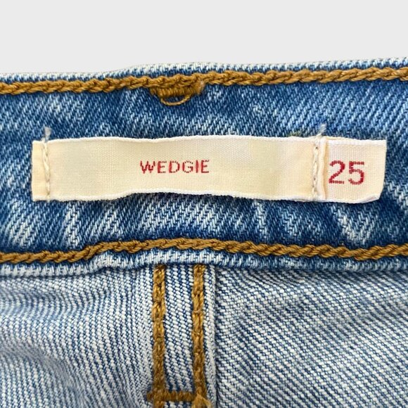 Levi's Wedgie Straight Fit Ankle Jeans Womens 25 Light Wash High-Rise Distressed - Picture 10 of 14